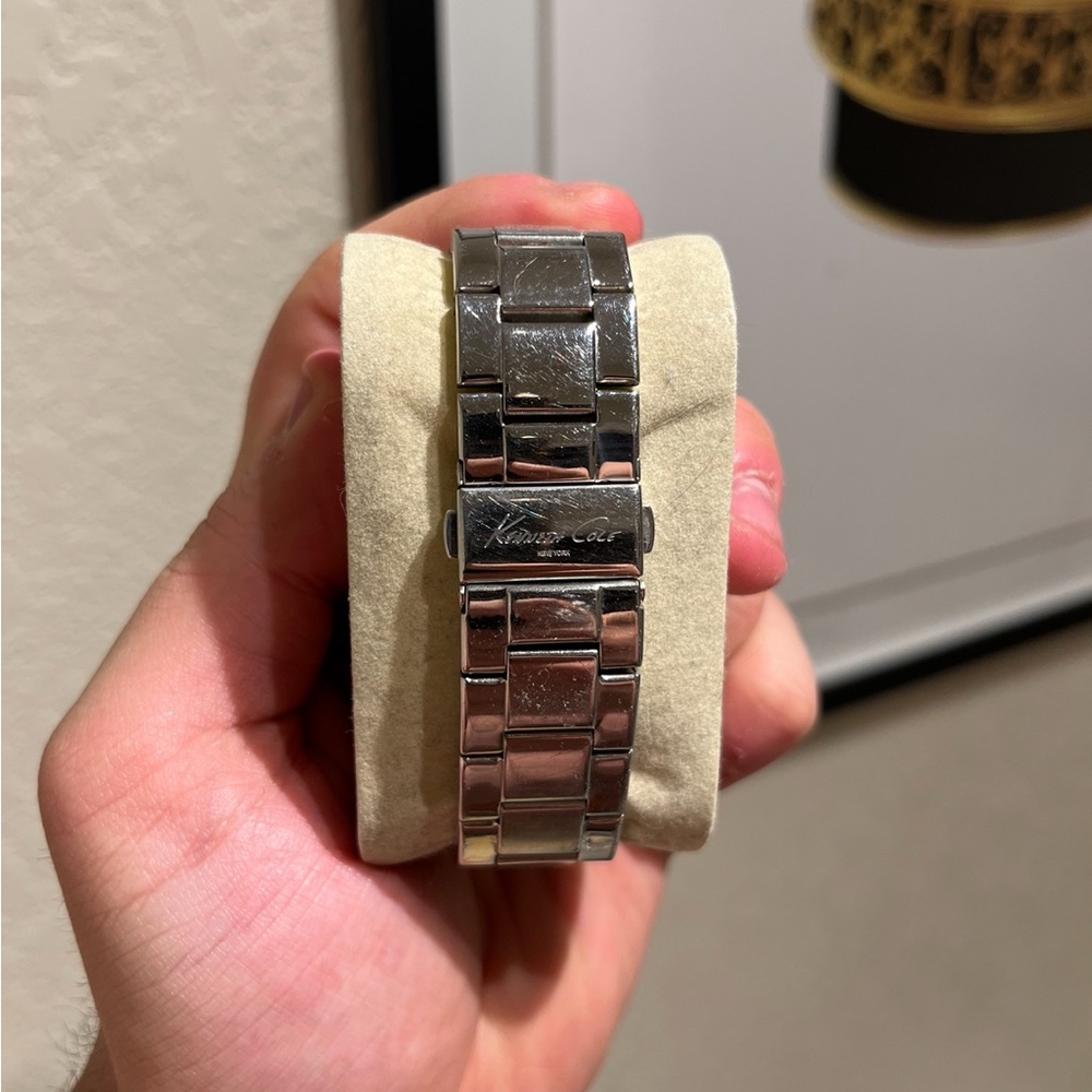Kenneth Cole Watch - Picture 2 of 2